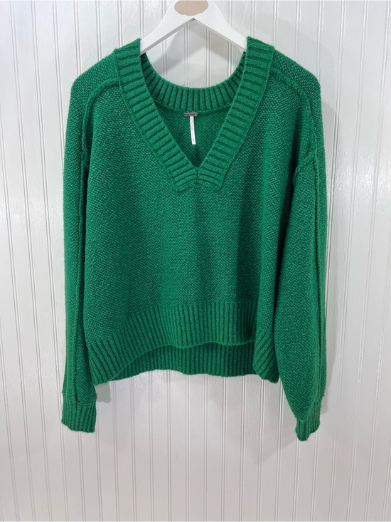 Free People Sweaters - Free People Emerald Kelly Green Chunky Knit V-Neck Oversized Sweater L